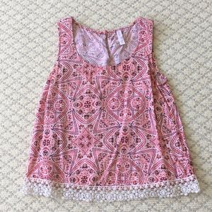 Cute patterned tank top (with button in back)